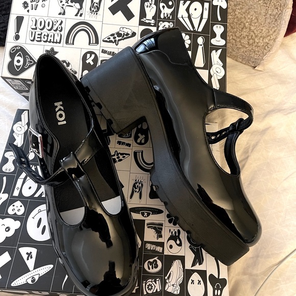 KOI Sai Mary Jane heels, glossy black, women’s 8 / 41. - Picture 7 of 9